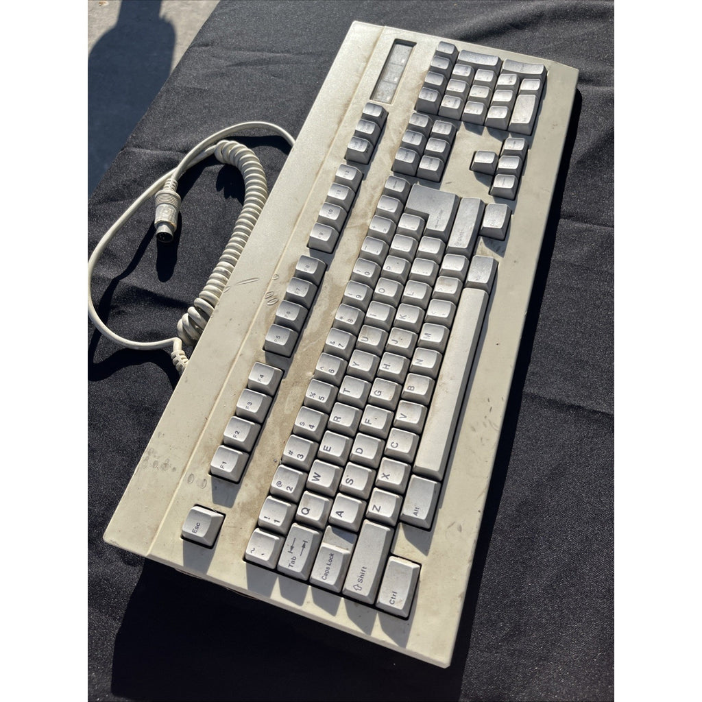 Vintage BTC Mechanical Keyboard HMB-35957U-2 PS/2 Clicky Keyboard Made in Japan
