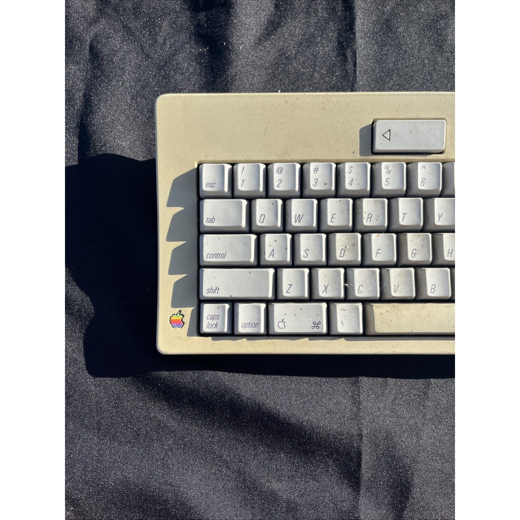 Apple Keyboard II M0487 Vintage ADB Mechanical Keyboard Extended Numeric Keypad