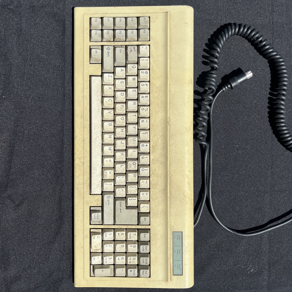 Vintage BTC-5060XT XT Computer Keyboard Taiwan Coiled Cable Retro PC Mechanical