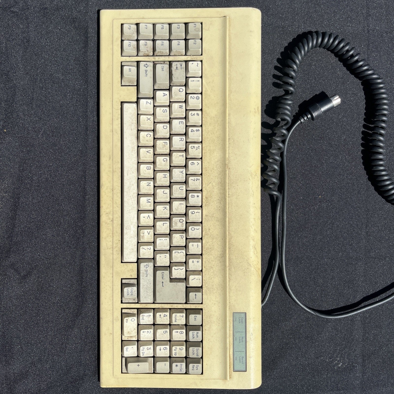 Vintage BTC-5060XT XT Computer Keyboard Taiwan Coiled Cable Retro PC Mechanical