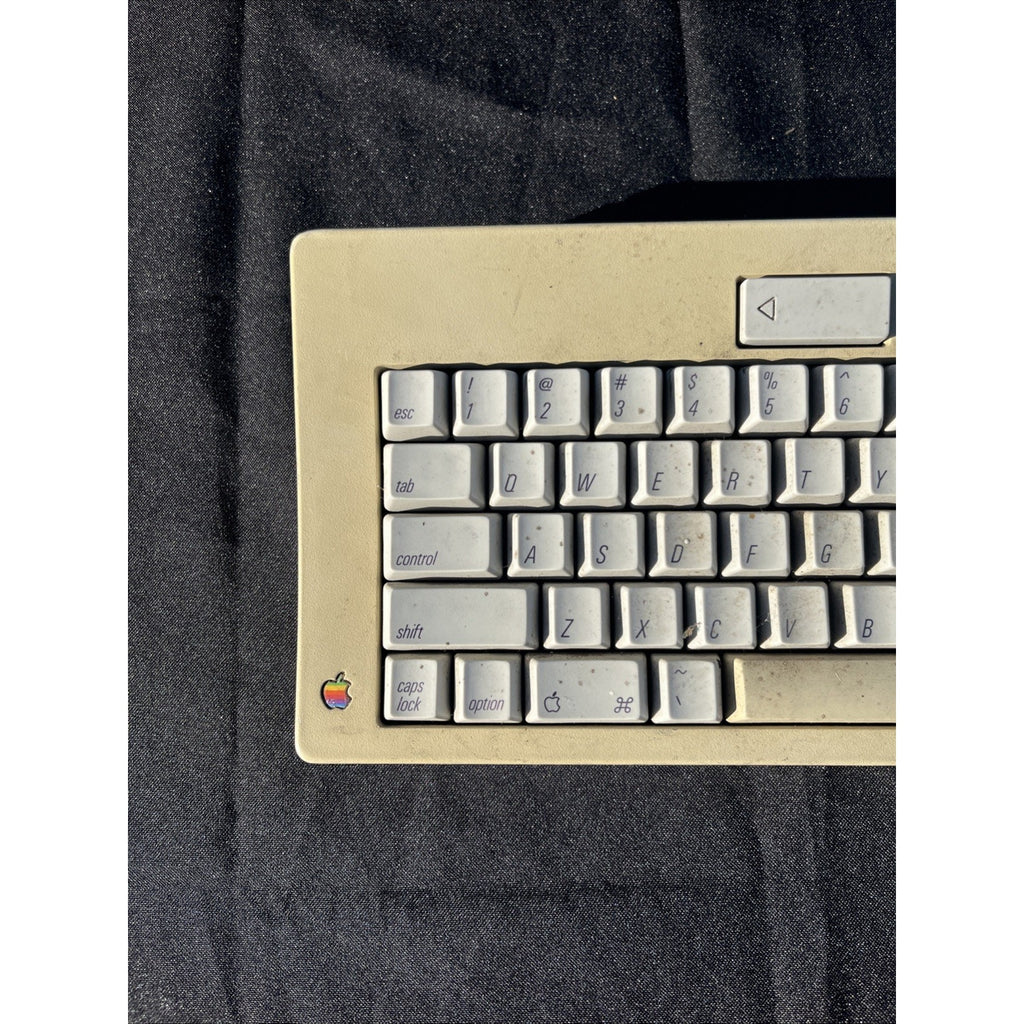 Apple Keyboard II M0487 Vintage ADB Mechanical Keyboard Extended Numeric Keypad