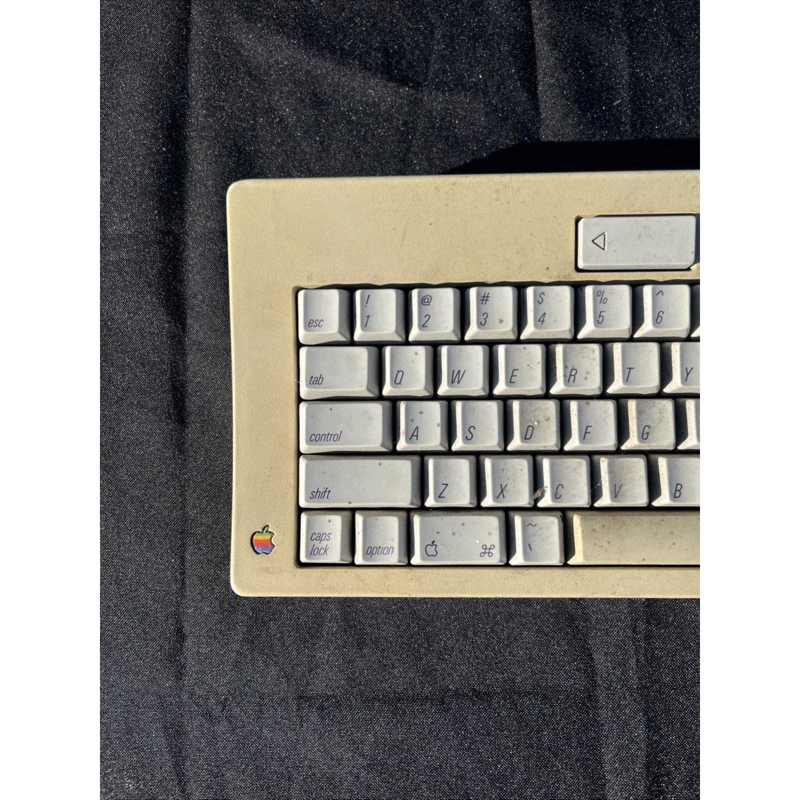 Apple Keyboard II M0487 Vintage ADB Mechanical Keyboard Extended Numeric Keypad