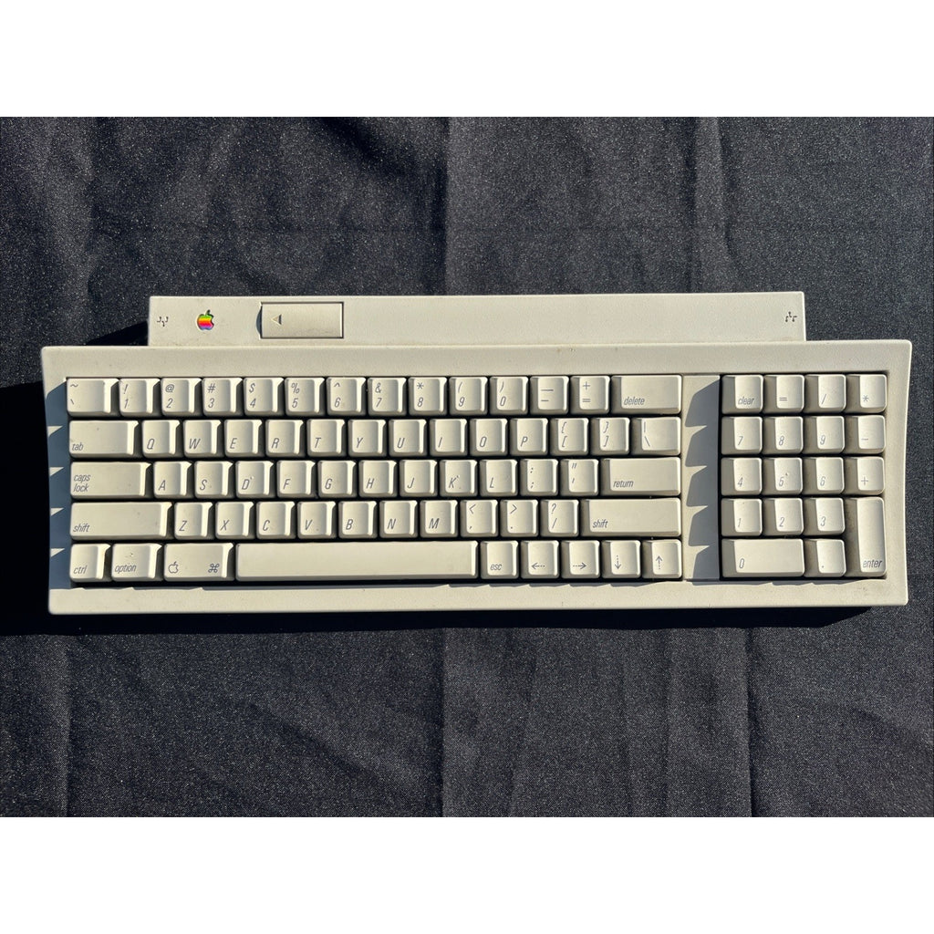 Vintage Apple Keyboard II M0487 ADB Mechanical Keyboard Beige Classic Macintosh