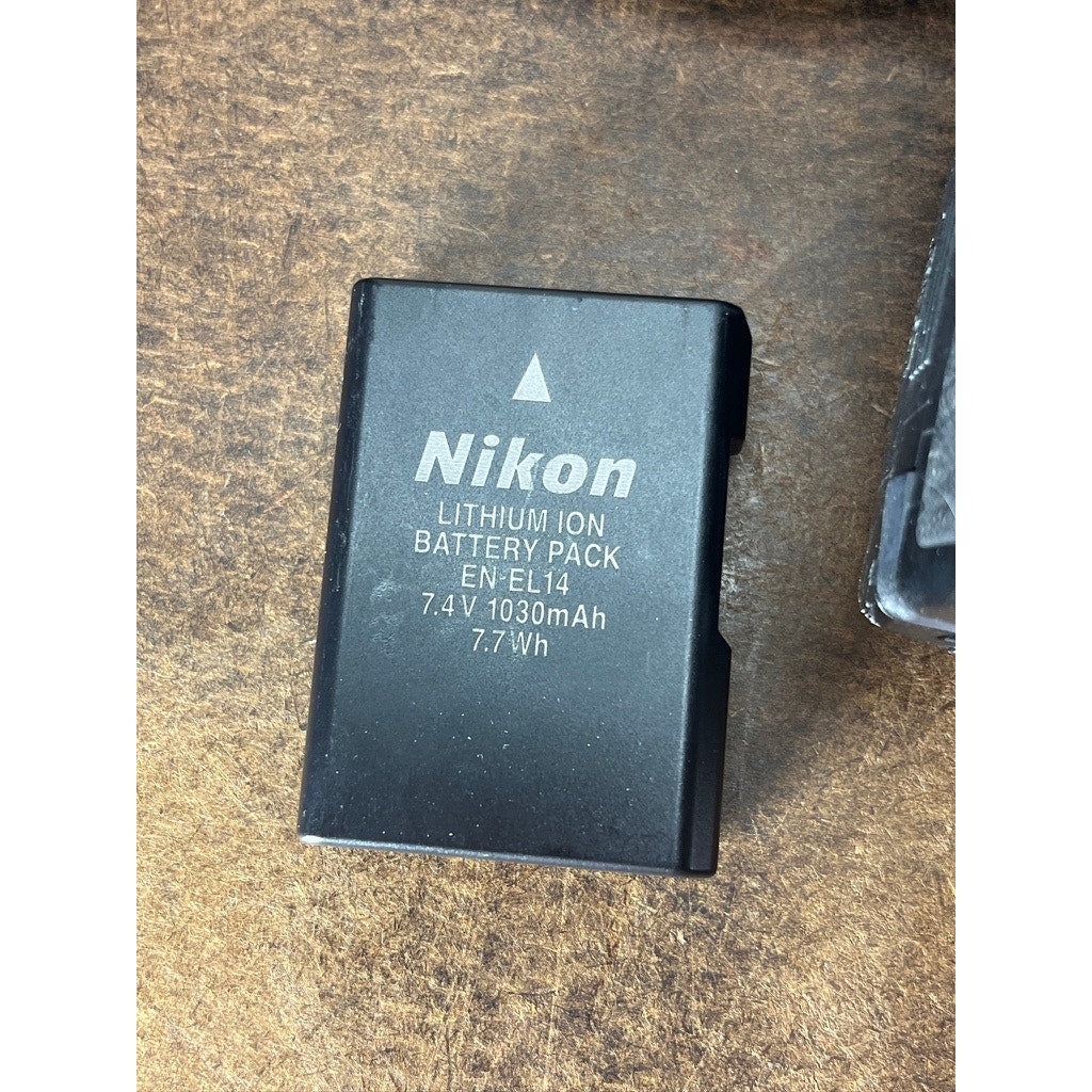 Nikon D3100 DSLR Camera 18-105mm VR Lens Battery 3980 Shutter