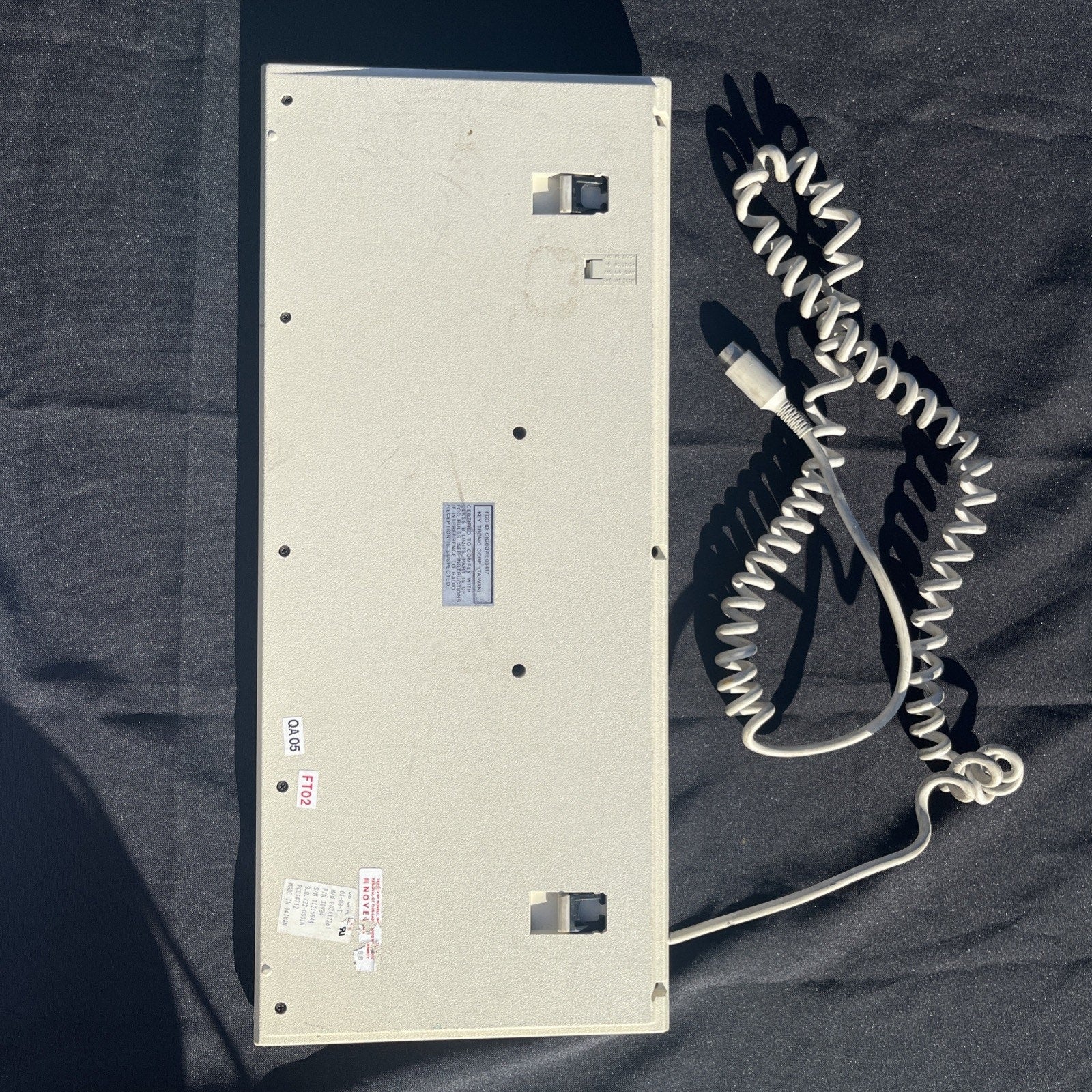 Vintage Key Tronic 101-Key Mechanical Keyboard AT PS/2 Beige Taiwan