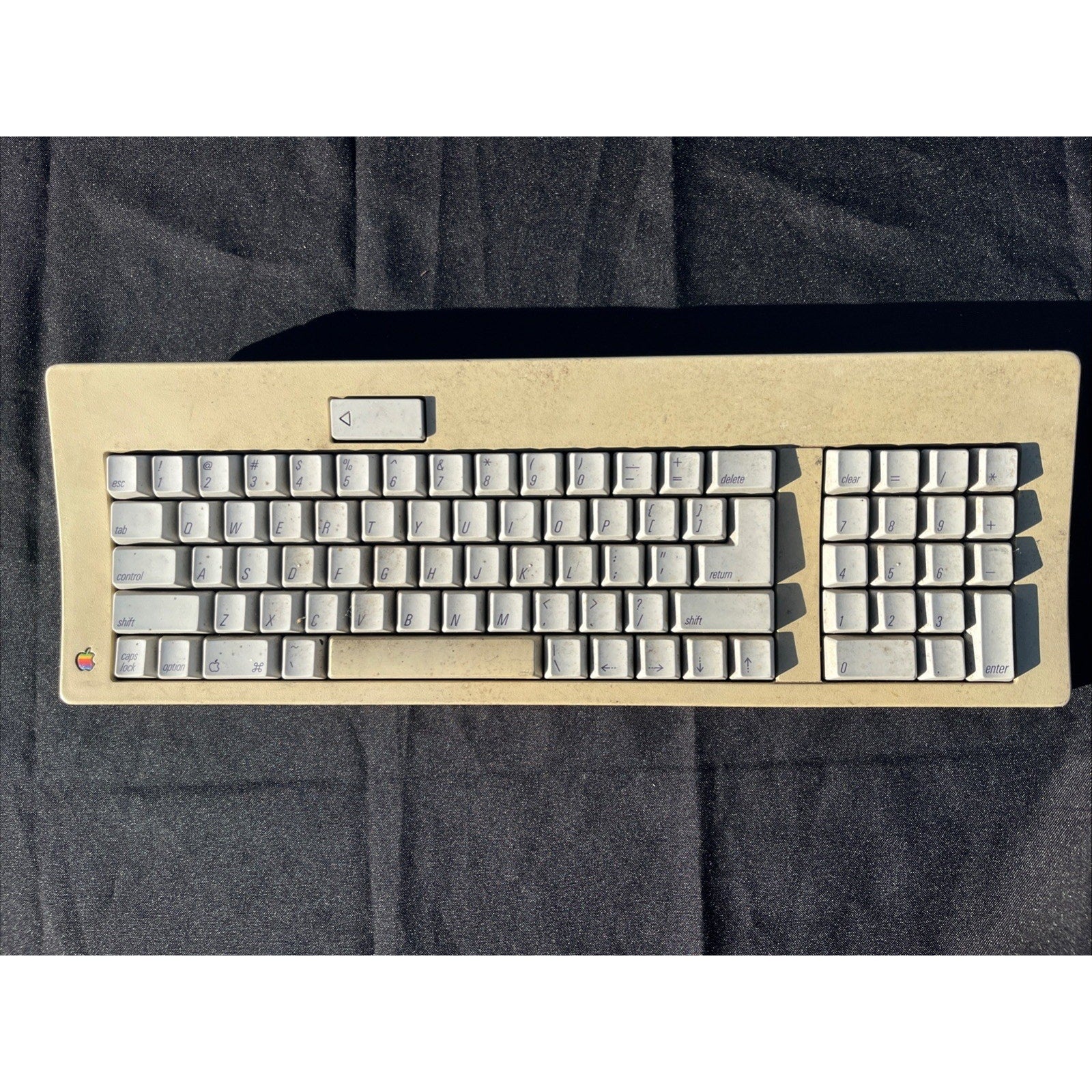 Apple Keyboard II M0487 Vintage ADB Mechanical Keyboard Extended Numeric Keypad