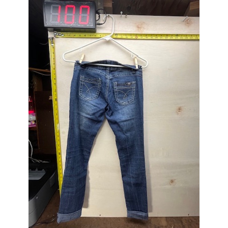 Forever Young Womens Size 3 Stretch Cuffed Skinny Jeans