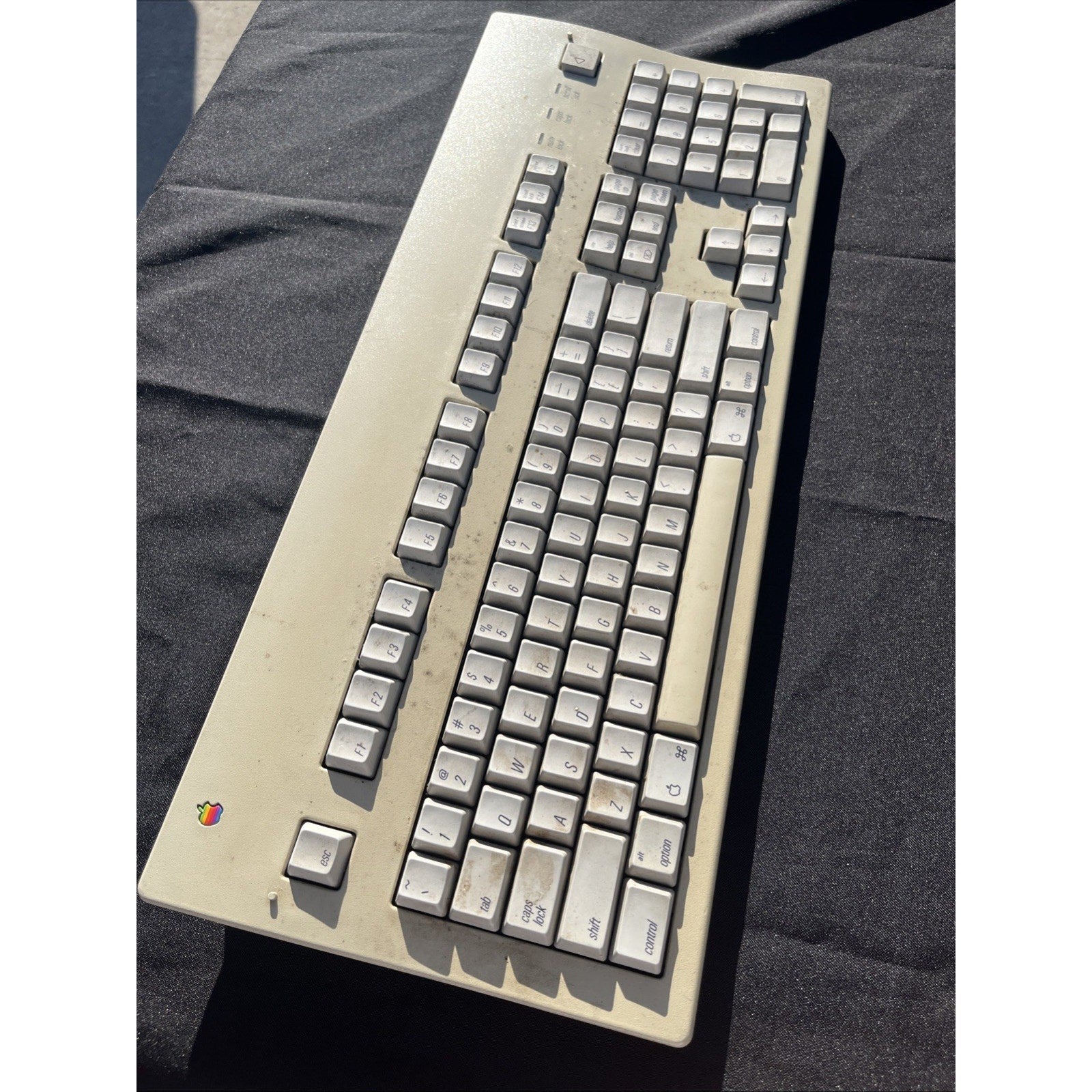 Vintage Apple Extended Keyboard II M3501 Mechanical Keyboard ADB Beige Classic