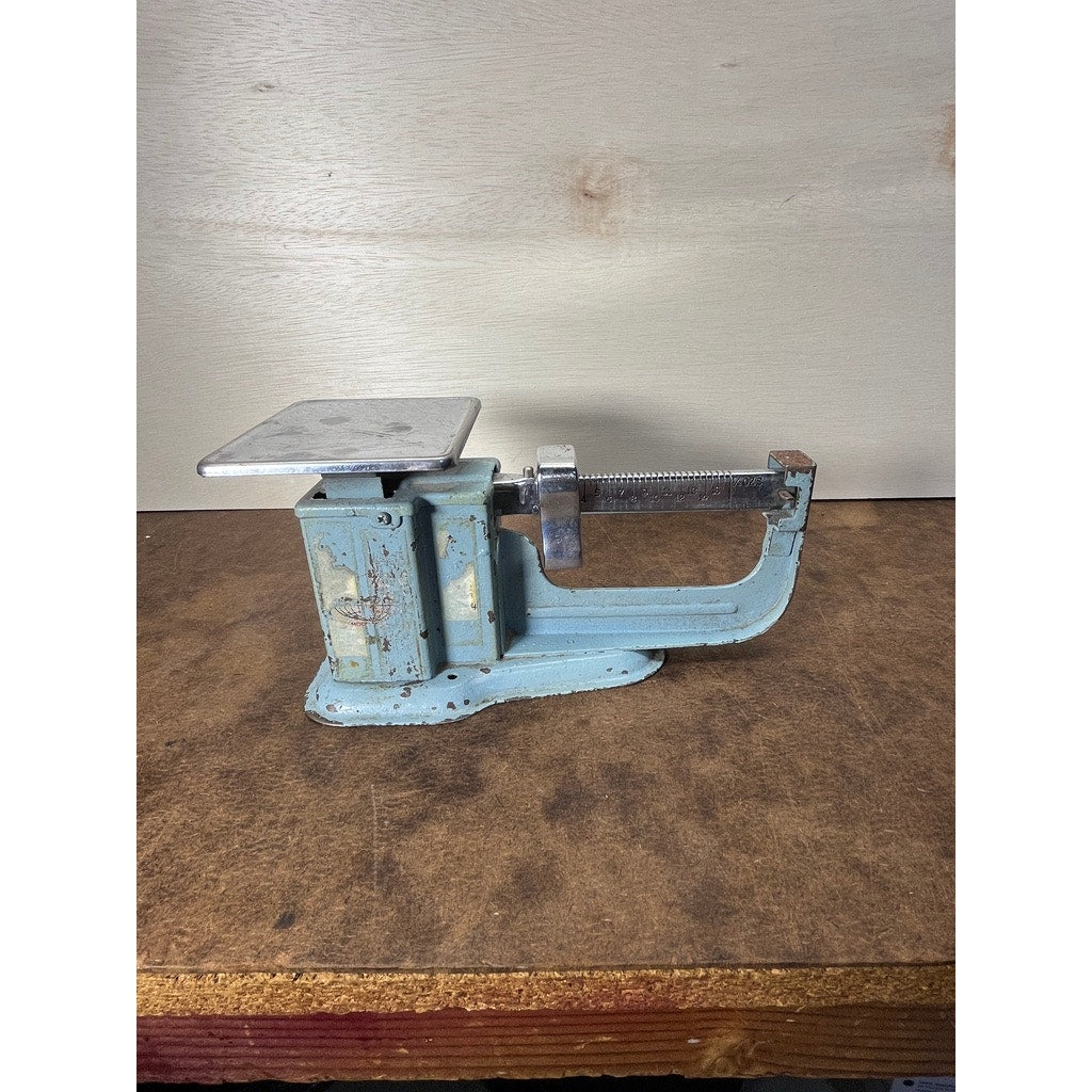 1979 Vintage Blue Metal Mechanical Balance Scale