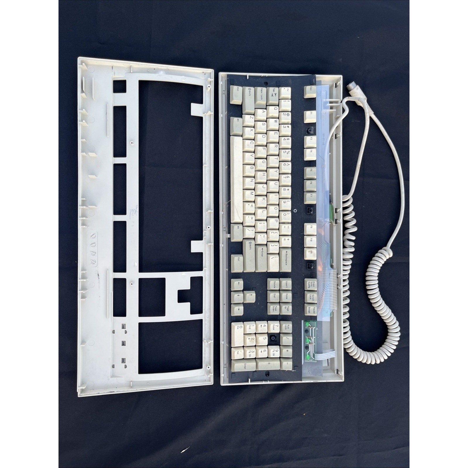 Vintage 83A3SE Keyboard Made In USA Mechanical Computer Keyboard Coiled Cable