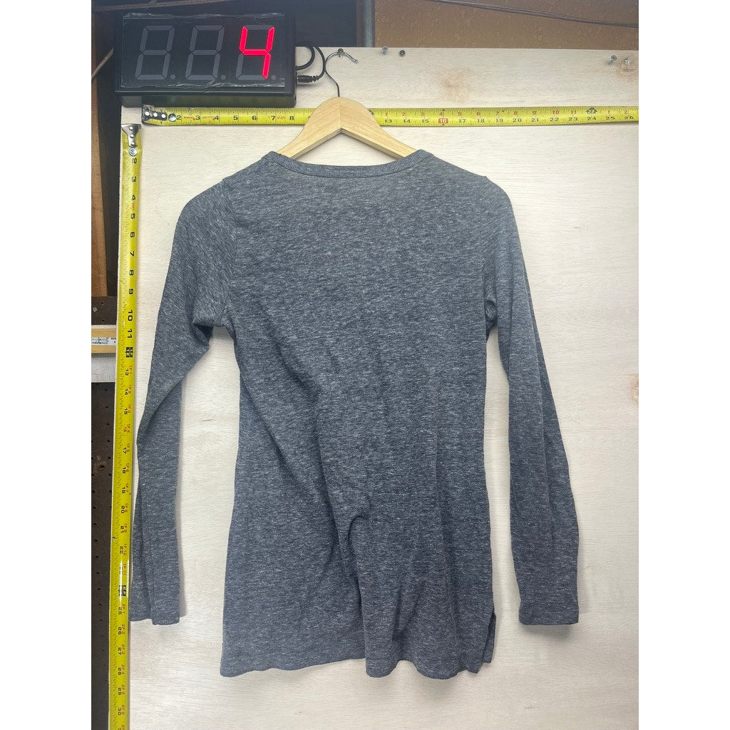 Gap Womens M Gray Long Sleeve Scoop Neck T Shirt Top
