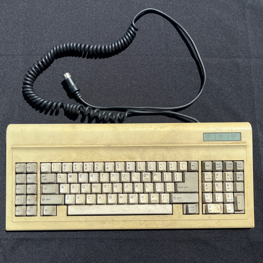 Vintage BTC-5060XT XT Computer Keyboard Taiwan Coiled Cable Retro PC Mechanical