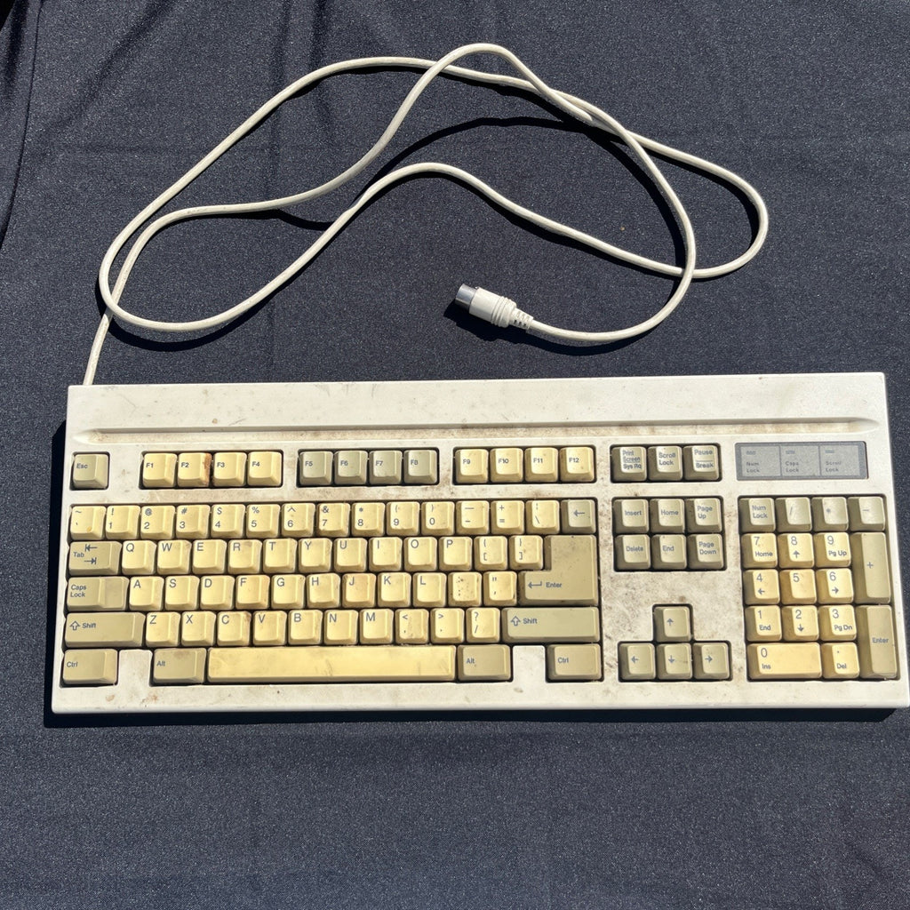 Vintage KKR-E99AC Mechanical Keyboard Made in Malaysia Untested Yellowed