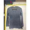 Gap Womens M Gray Long Sleeve Scoop Neck T Shirt Top