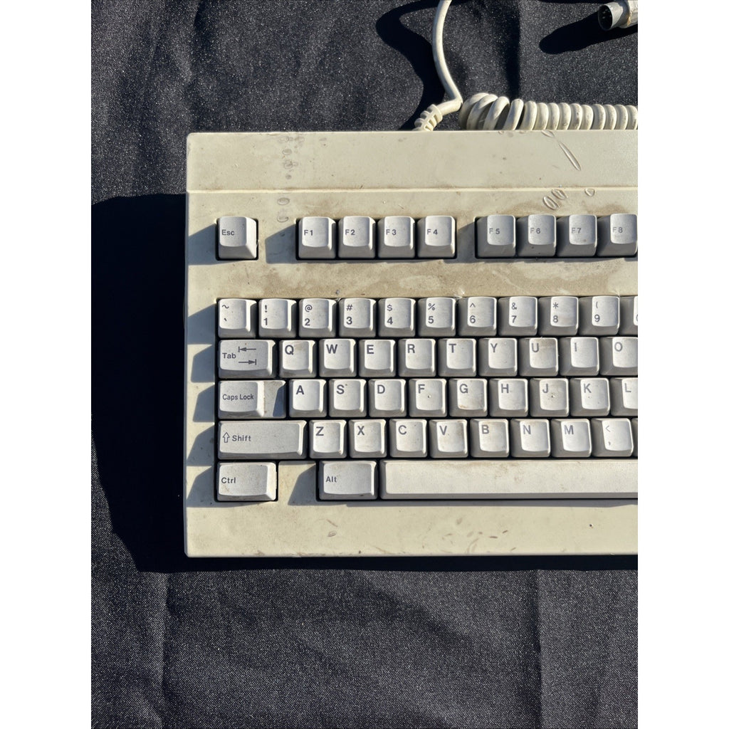 Vintage BTC Mechanical Keyboard HMB-35957U-2 PS/2 Clicky Keyboard Made in Japan